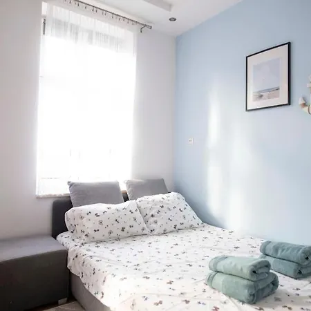 Pod Katedra W Gnieznie غنيزنو